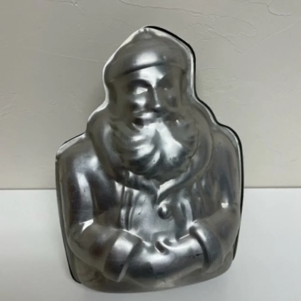 Wilton Old World Santa Cake Mold / Cake Pan – Vintage